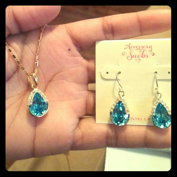 Accessory Snobs swarovski Crystal set
