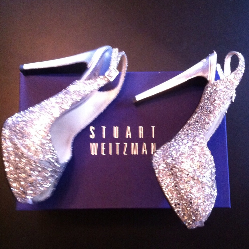 Stuart Weitzman limited edition heels🍸Host pick