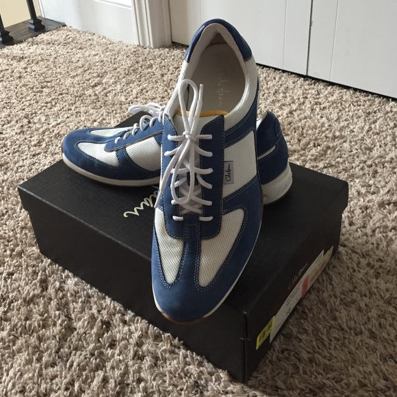 Cole Haan lace up sneaker with Air!