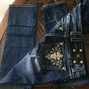 Super cute Dark/Light blue Miss Me jeans!