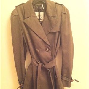 Moncler Women's Olive Green Trench Coat! Brand New