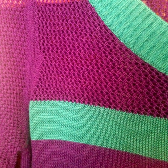 Colorful sweater! - Picture 3 of 3