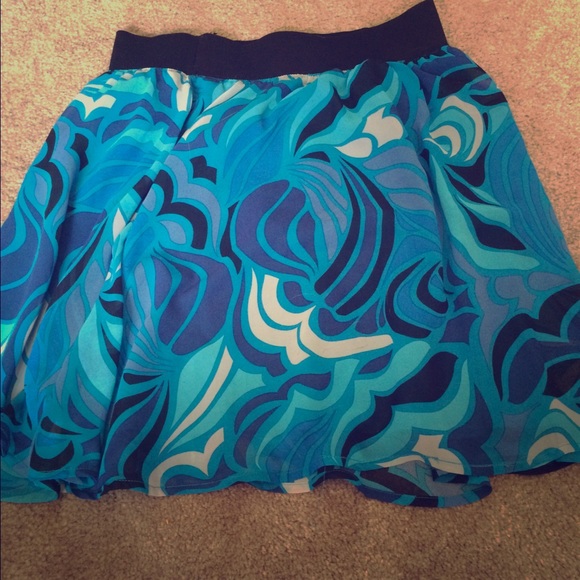 Skirt size Small