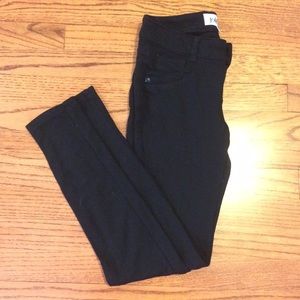 Black jeggings