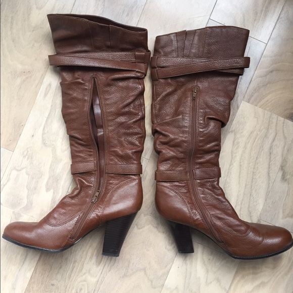 Leather boots - Picture 2 of 2