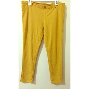 Mustard yellow jeggings