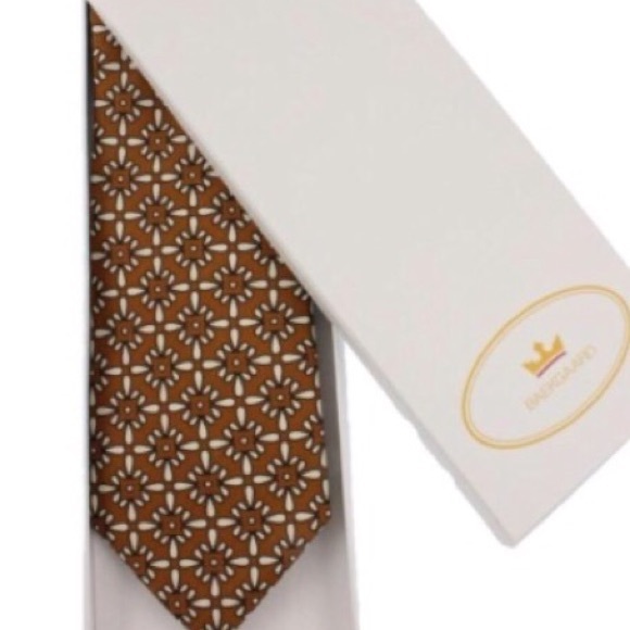 NWT $39 VERA BRADLEY Silk Necktie GOLD LATTE - Picture 3 of 5