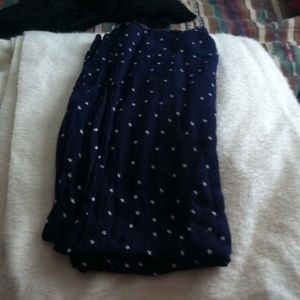 Navy blue scarf... Like new.