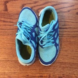 Nike free run 2 shoes