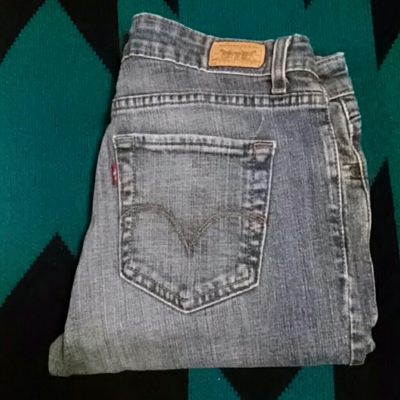 Levi's Mid-rise Skinny Jean (On Hold)
