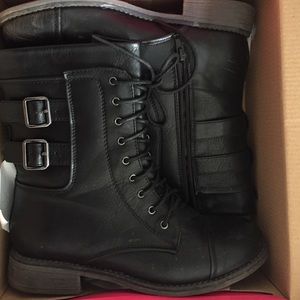 Black Combat Boots Size 7