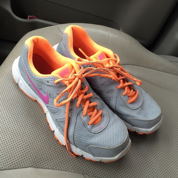 Nike Women's 9 grey, orange, & pink running shoe