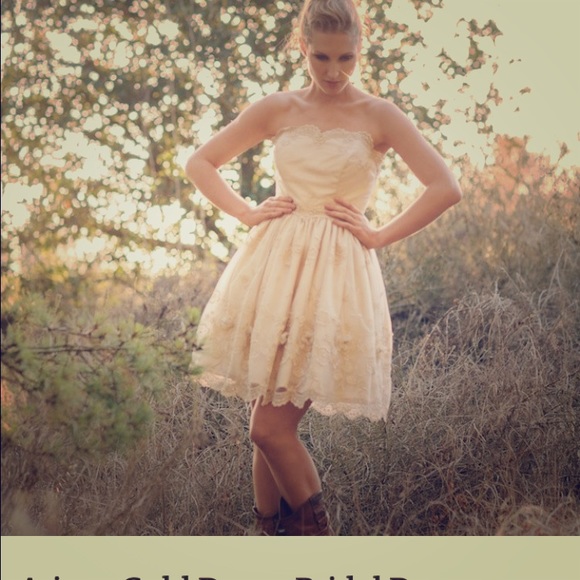 🌟REDUCED🌟Gold Bridal/Formal Dress-Never Worn