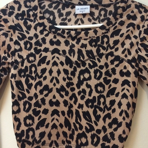 💞Trendy💞 leopard crop - Picture 2 of 4