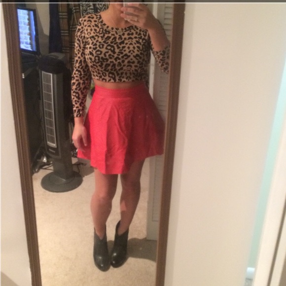 💞Trendy💞 leopard crop - Picture 4 of 4