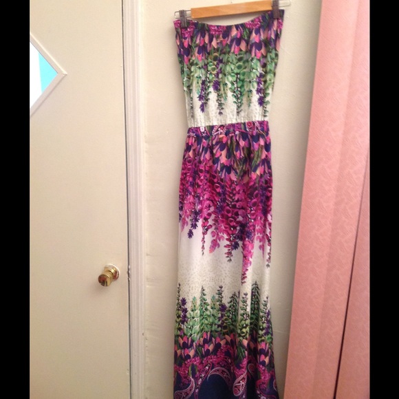 Summer dress - Picture 2 of 3