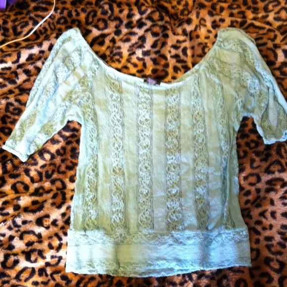 Rue 21 half sleeve top