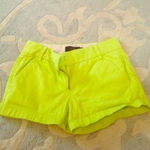 Bundle with pink chino shorts