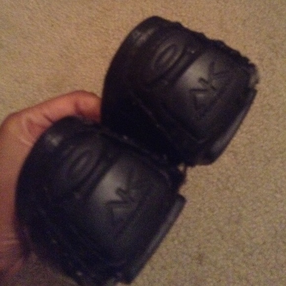 Anne Klein Flats - Picture 2 of 3