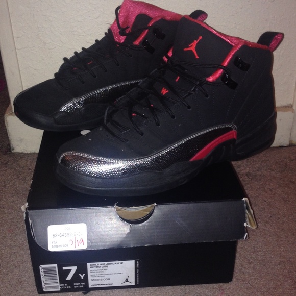 Jordan 12 Retro's. Black & pink.