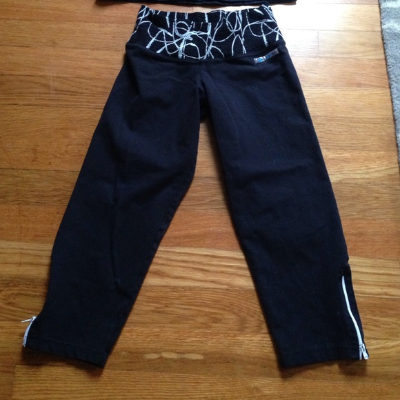 Workout gear - Picture 2 of 4