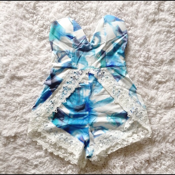 Watercolor Playsuit 💙 - Picture 3 of 4