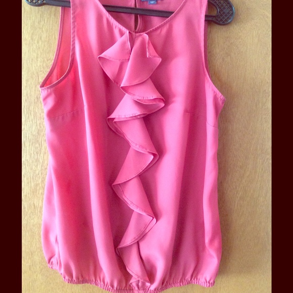 💞Gap sleeveless banded bottom top in pink