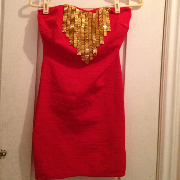 Beautiful dress used once for a photoshoot