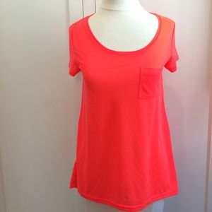 H&M Tops - πPM EDITOR PICK!!!π Neon Orange Hi-Low Top H&M Tops - πPM EDITOR PICK!!!π Neon Orange Hi-Low Top