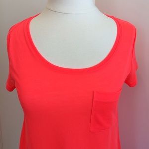 H&M Tops - πPM EDITOR PICK!!!π Neon Orange Hi-Low Top H&M Tops - πPM EDITOR PICK!!!π Neon Orange Hi-Low Top