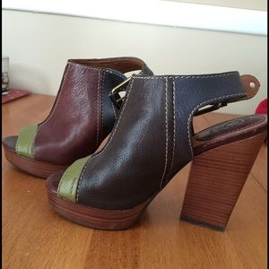 LUCKY BRAND - EXCELLENT CONDITION