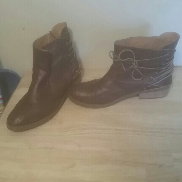 Brown boots