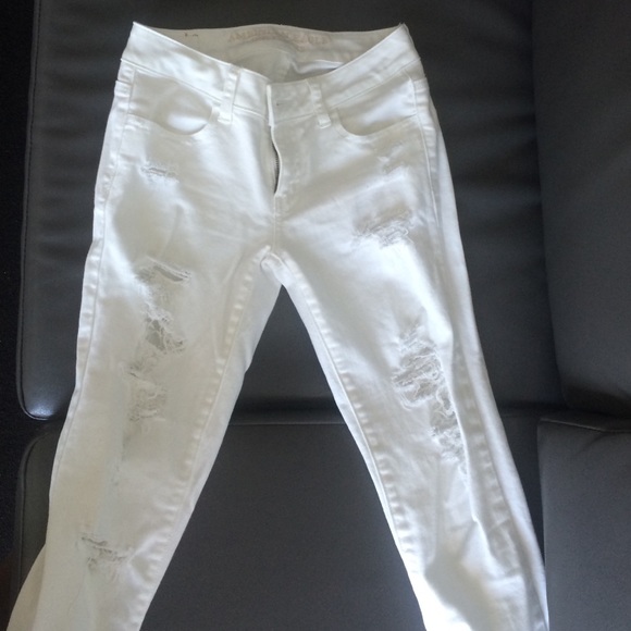 American Eagle Outfitters Pants - White distressed jean capris