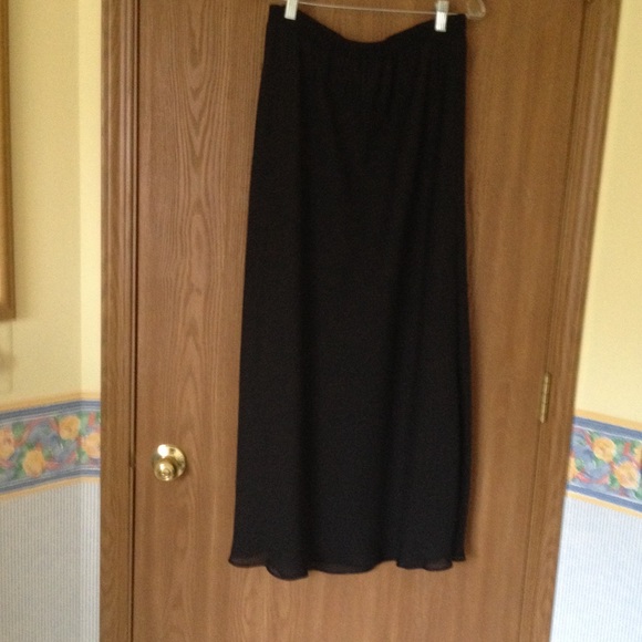 Skirt 🚬 no returns no trades