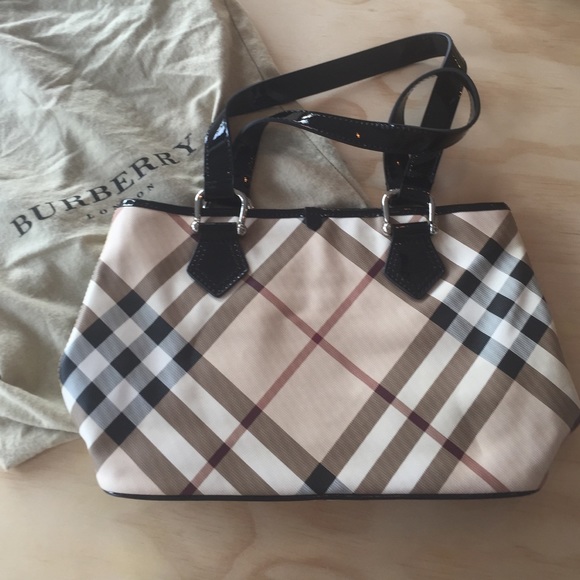 Burberry Handbag!!! ✨✨✨