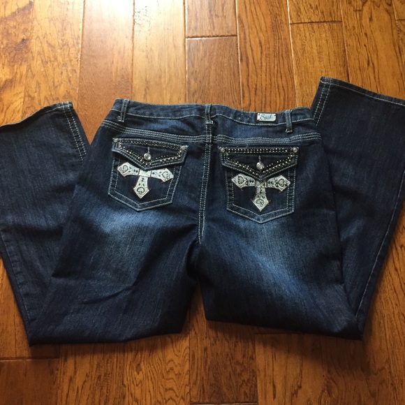 Earl size w16 jeans.