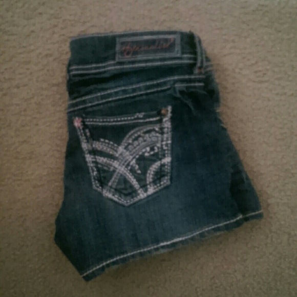 Hydraulic shorts