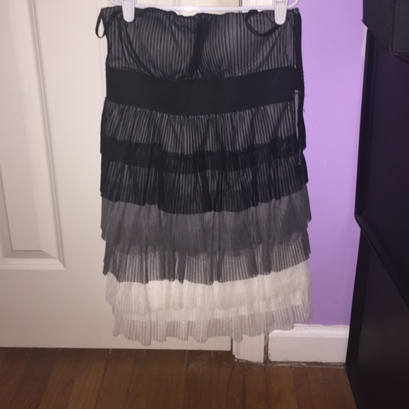 Dress - Picture 1 of 1