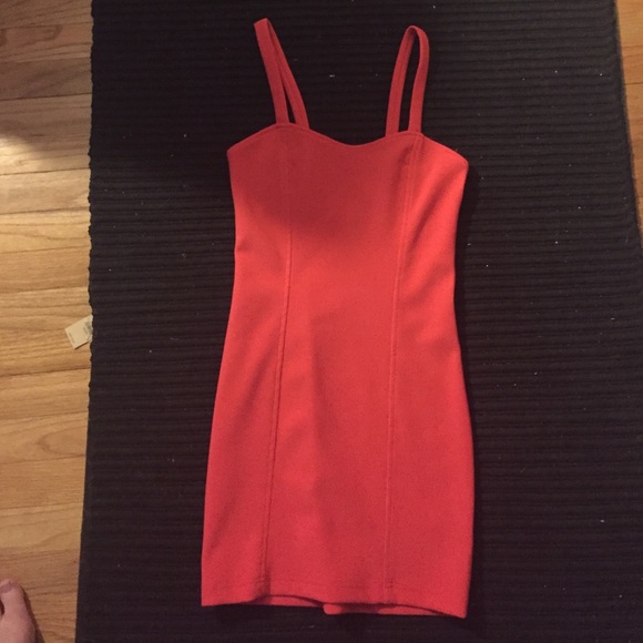 Tight Dress - Picture 1 of 3