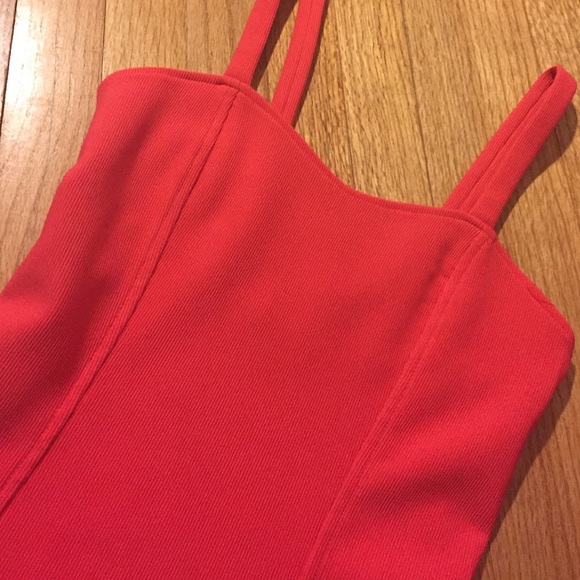 Tight Dress - Picture 3 of 3