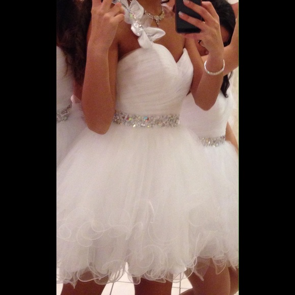 Special occasion puffy short dress