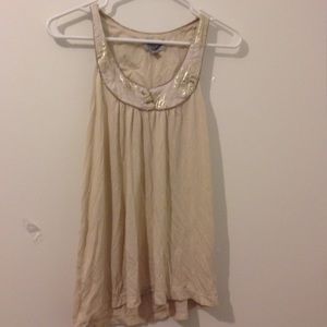 **moving sale**urban outfitters top