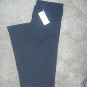 Fabletics yoga pants Kate Hudson