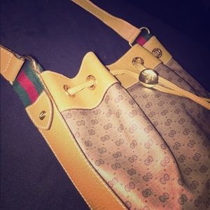 Authentic vintage Gucci messenger bag