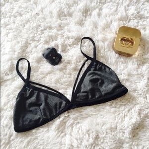 Strappy Bralette 💟