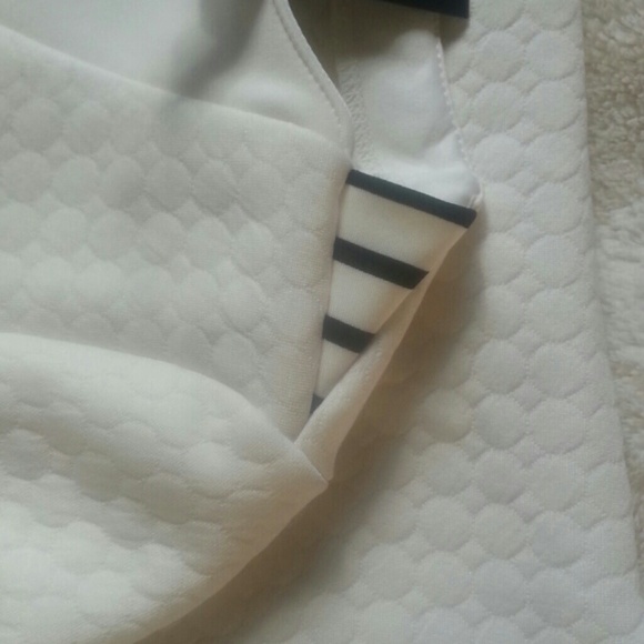 Quilted Scuba Top - Picture 3 of 8