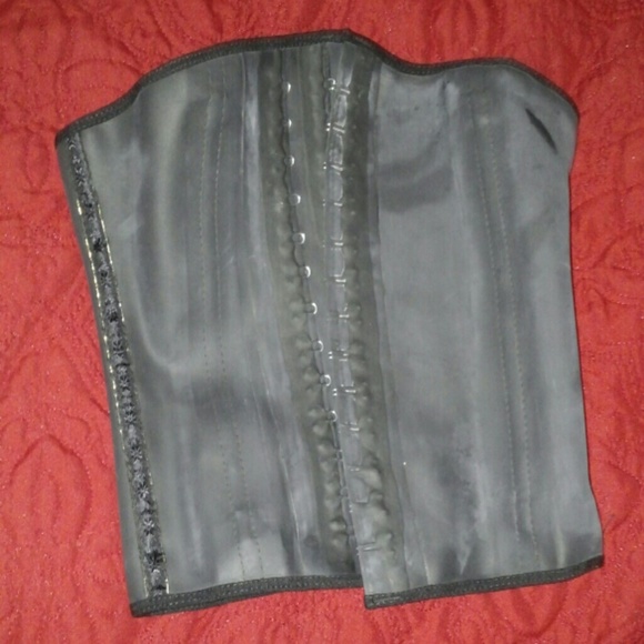 Waist trainer