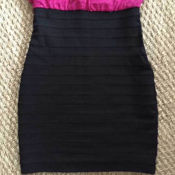Dress - Picture 3 of 4