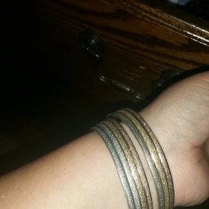 3 colors gold. pink and silver