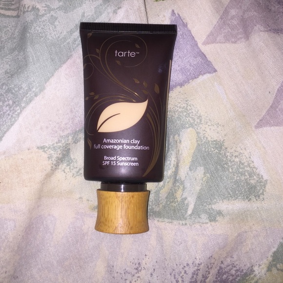Tarte amazonian clay full coverage foundation